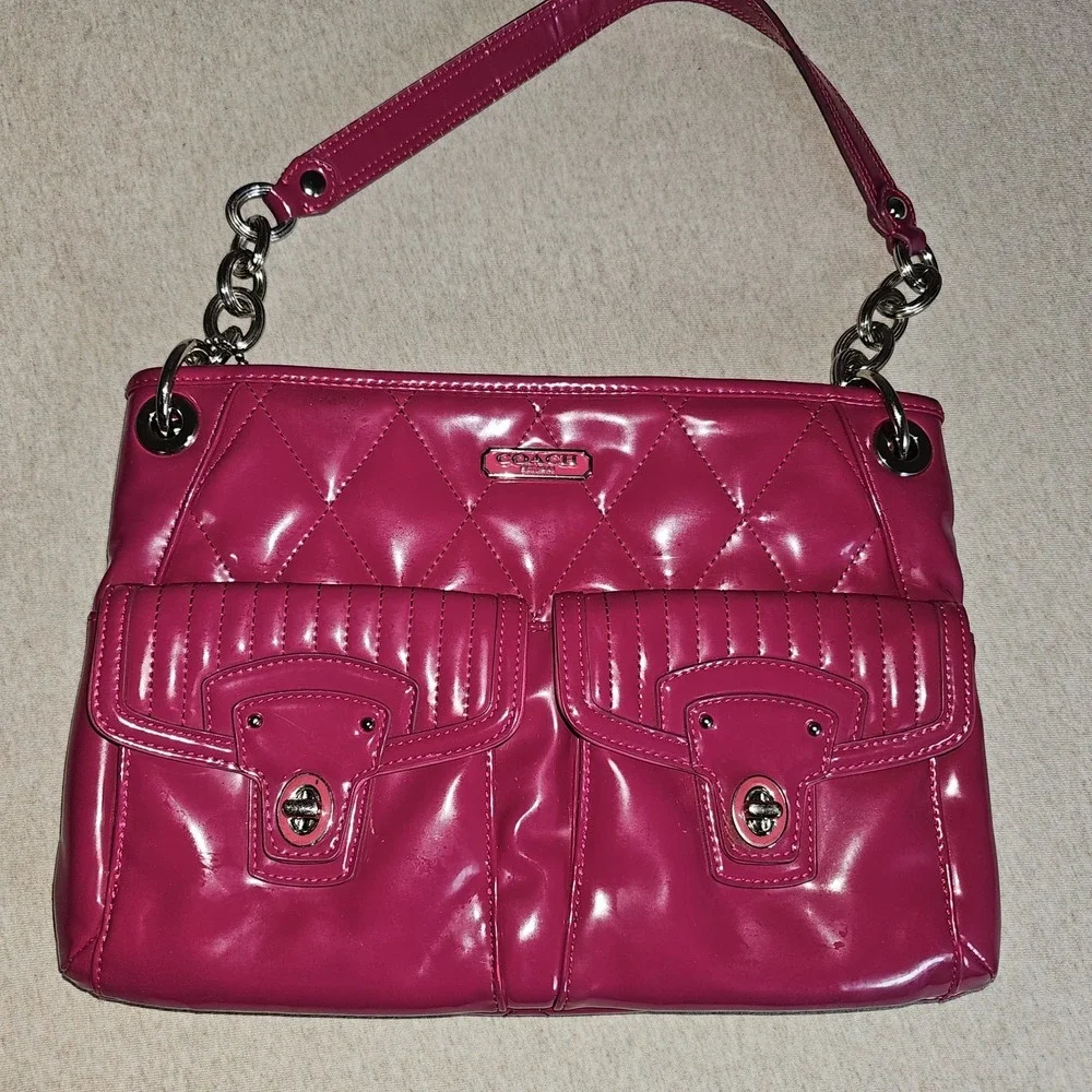 Coach Patent Leather Poppy Purse Bag Turnlock Hot Pink Barbiecore Bubblegum Y2K